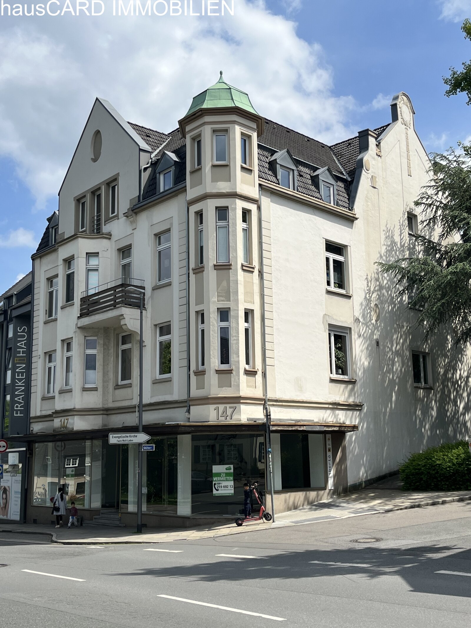Essen: Ladenlokal - zentral und prominent - Stadtwald/Rellinghausen 